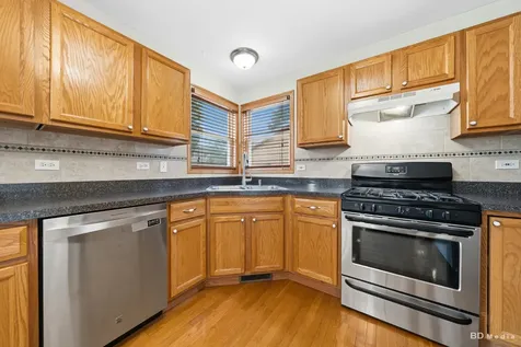 1636 Mallards Cove Beecher IL 60401