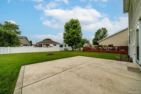 1636 Mallards Cove Beecher IL 60401