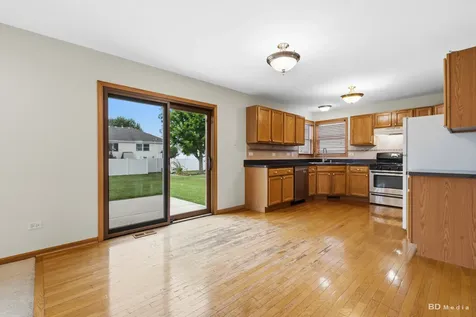 1636 Mallards Cove Beecher IL 60401