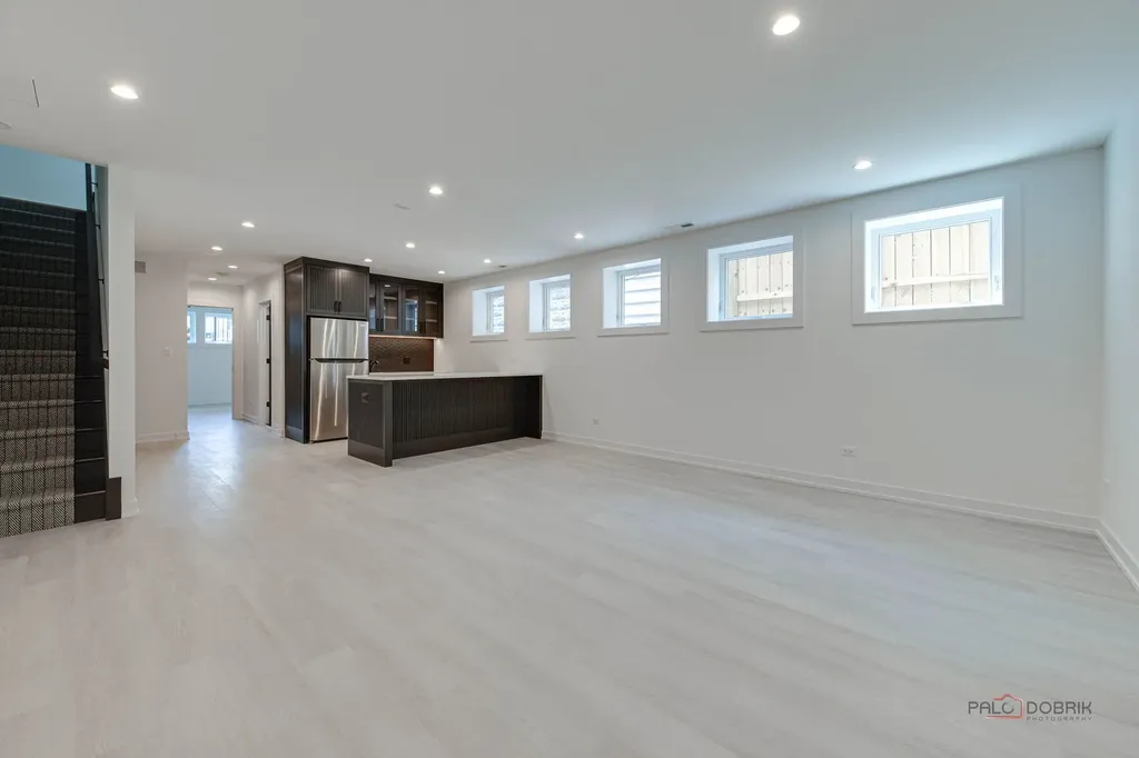 1830 North Saint Louis Avenue Chicago IL 60647