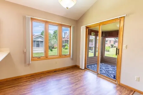 6320 Old Hunters Run Rockford IL 61114