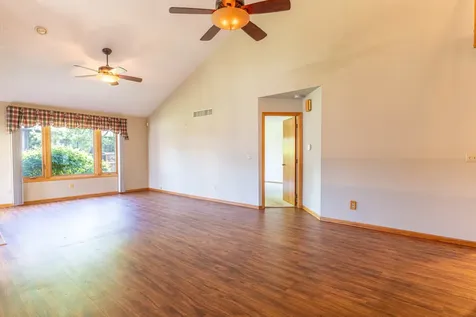 6320 Old Hunters Run Rockford IL 61114