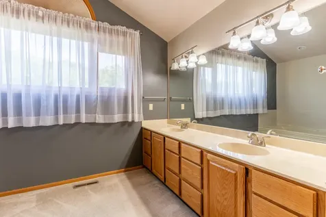 6320 Old Hunters Run Rockford IL 61114