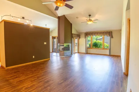 6320 Old Hunters Run Rockford IL 61114
