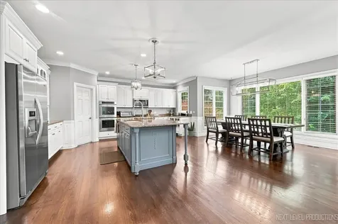 3N956 Walt Whitman Road St. Charles IL 60175