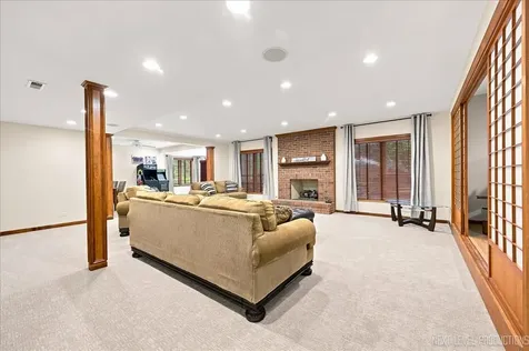 3N956 Walt Whitman Road St. Charles IL 60175