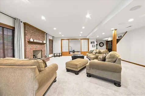 3N956 Walt Whitman Road St. Charles IL 60175
