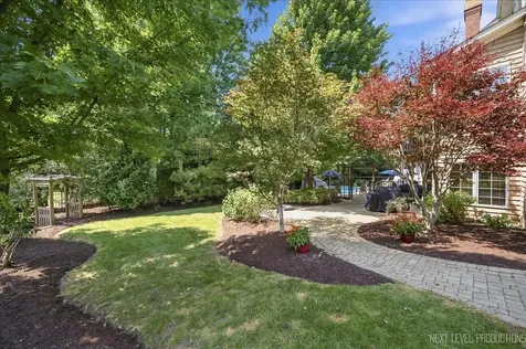 3N956 Walt Whitman Road St. Charles IL 60175