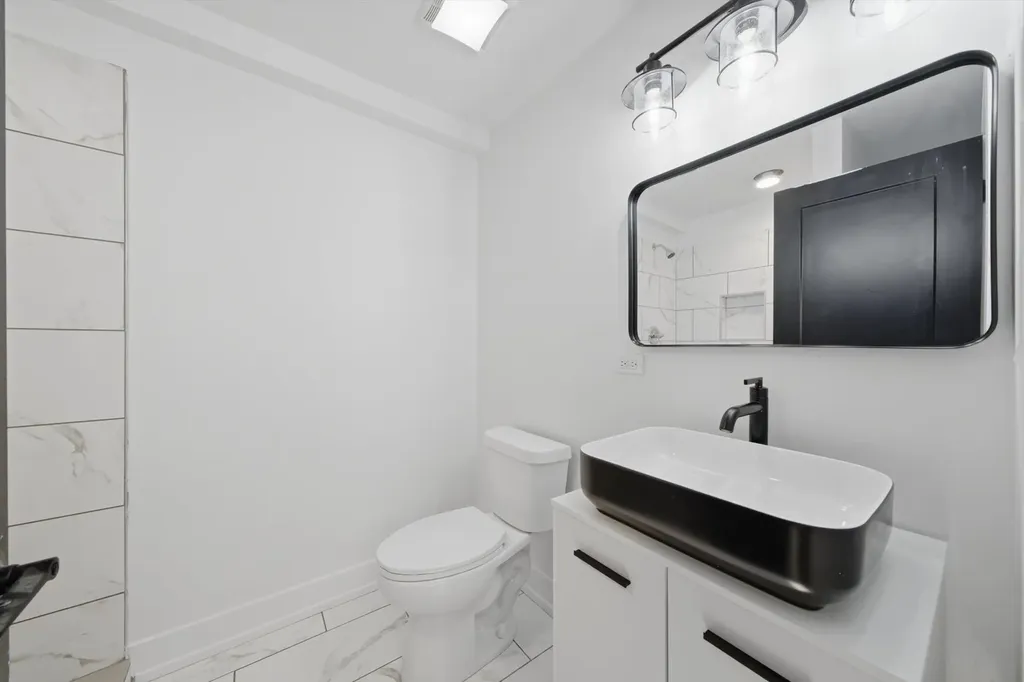 638 East 65th Street Chicago IL 60637