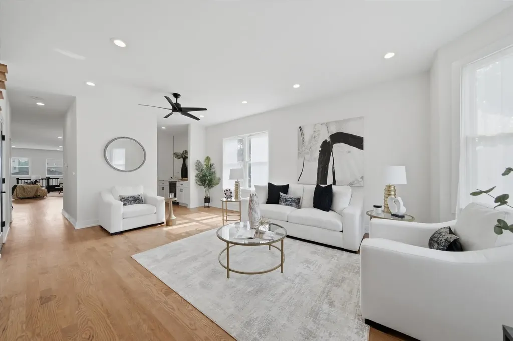 638 East 65th Street Chicago IL 60637