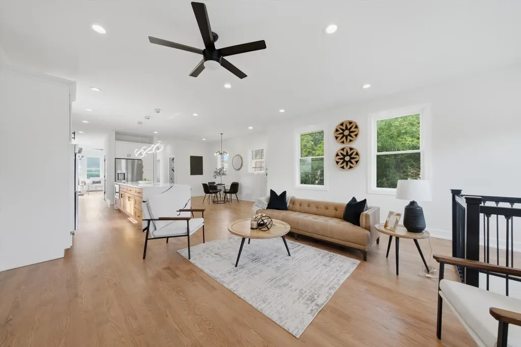 638 East 65th Street Chicago IL 60637