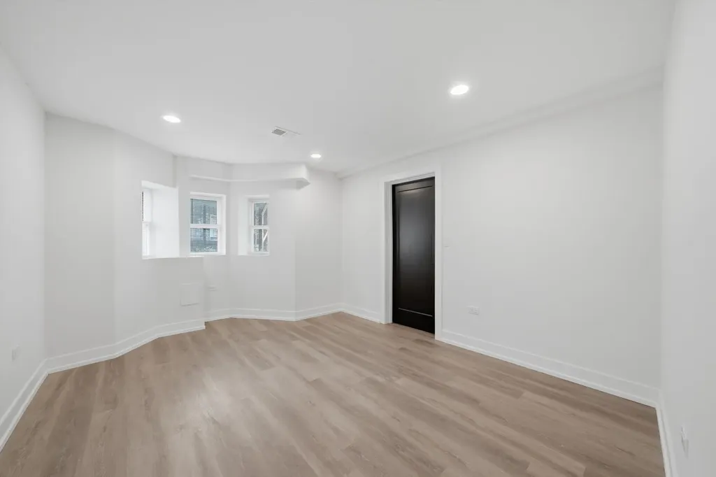 638 East 65th Street Chicago IL 60637
