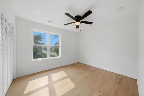 638 East 65th Street Chicago IL 60637