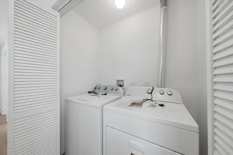 638 East 65th Street Chicago IL 60637