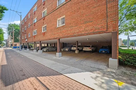 800 Washington Boulevard Oak Park IL 60302