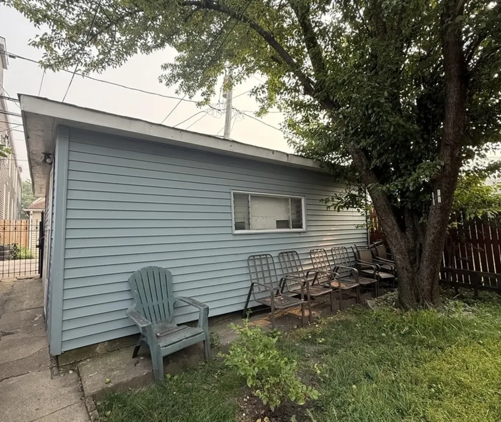 3303 West 38th Place Chicago IL 60632