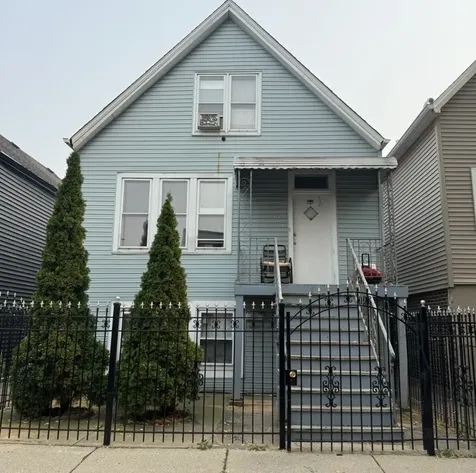 3303 West 38th Place Chicago IL 60632