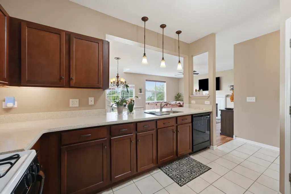 1192 Natalie Court Antioch IL 60002