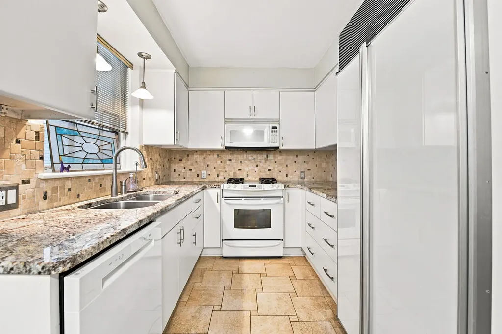 10403 South Talman Avenue Chicago IL 60655