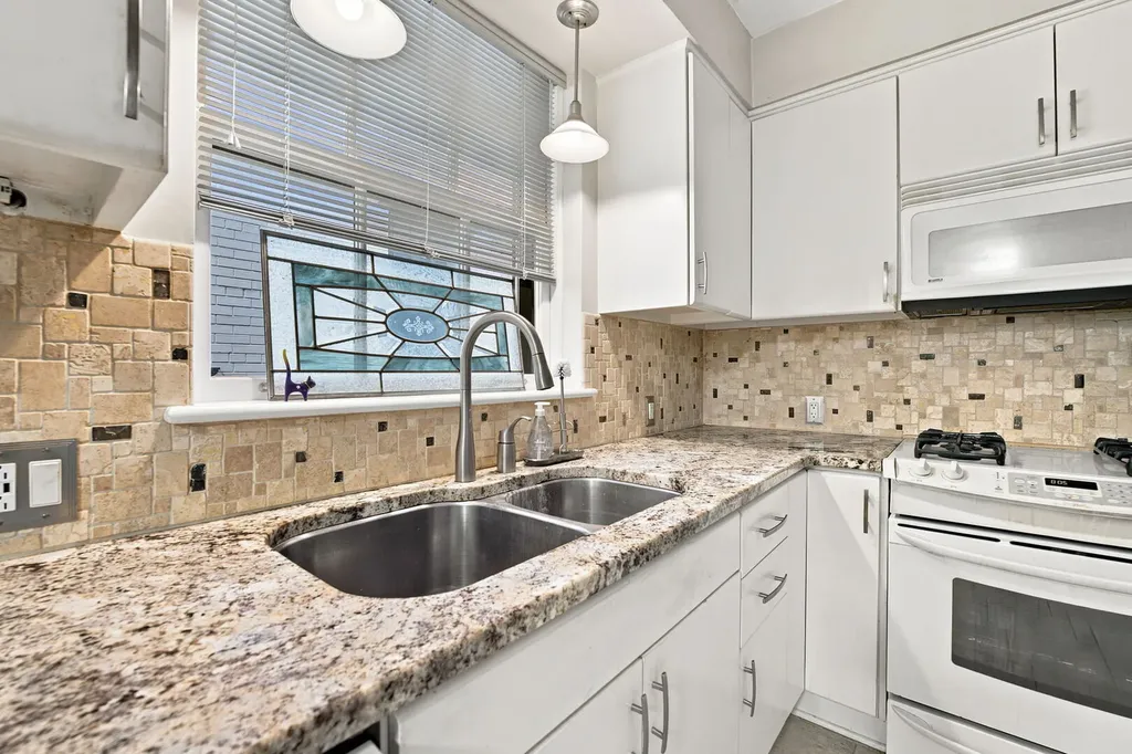 10403 South Talman Avenue Chicago IL 60655