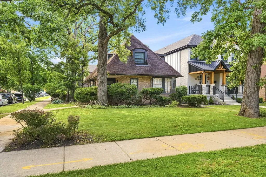 10403 South Talman Avenue Chicago IL 60655