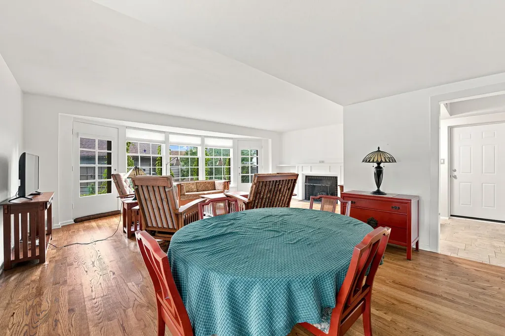 10403 South Talman Avenue Chicago IL 60655