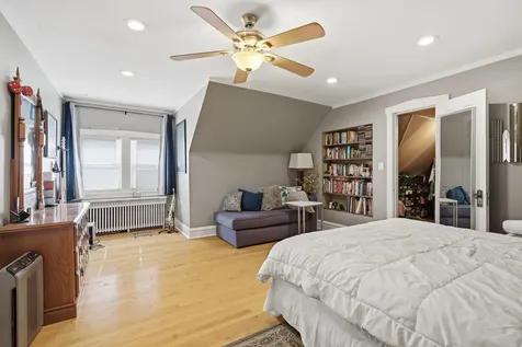 6000 West Byron Street Chicago IL 60634