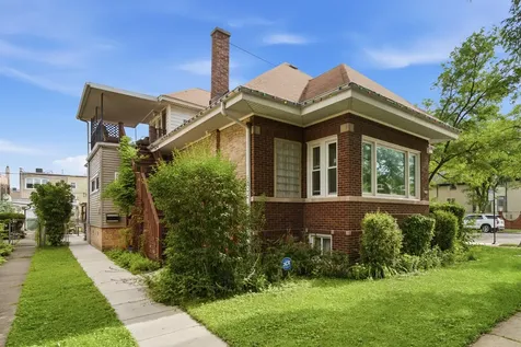 6000 West Byron Street Chicago IL 60634