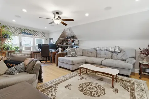 6000 West Byron Street Chicago IL 60634