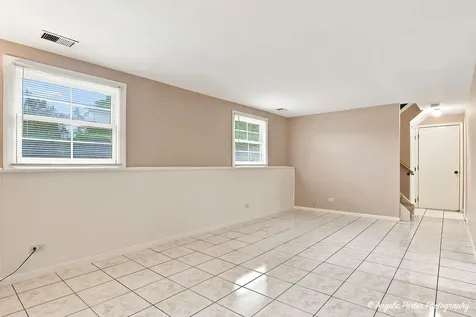 15 Old Mill Grove Road Lake Zurich IL 60047
