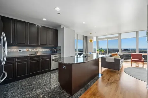 737 West Washington Boulevard Chicago IL 60661