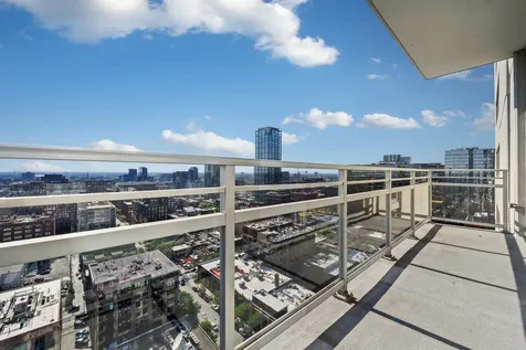 737 West Washington Boulevard Chicago IL 60661