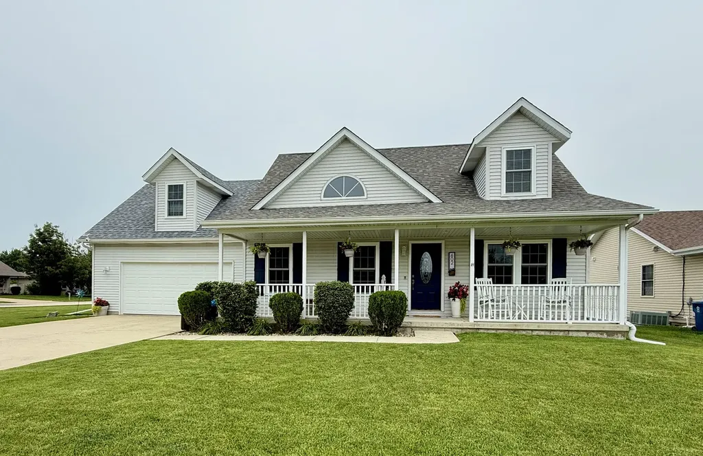 602 Suzanne Avenue Bradley IL 60915