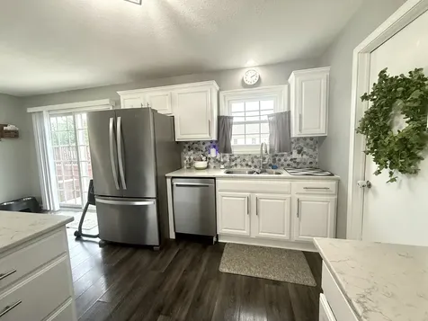 602 Suzanne Avenue Bradley IL 60915