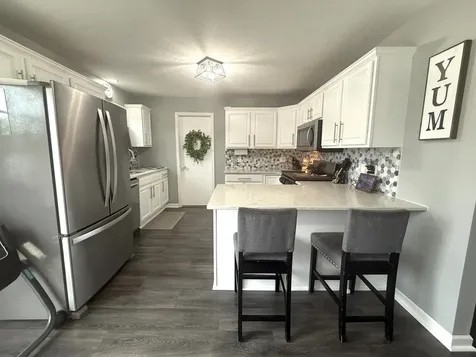 602 Suzanne Avenue Bradley IL 60915