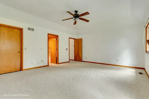 69 North Lambert Road Glen Ellyn IL 60137