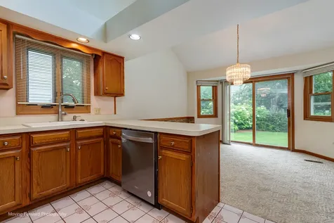 69 North Lambert Road Glen Ellyn IL 60137