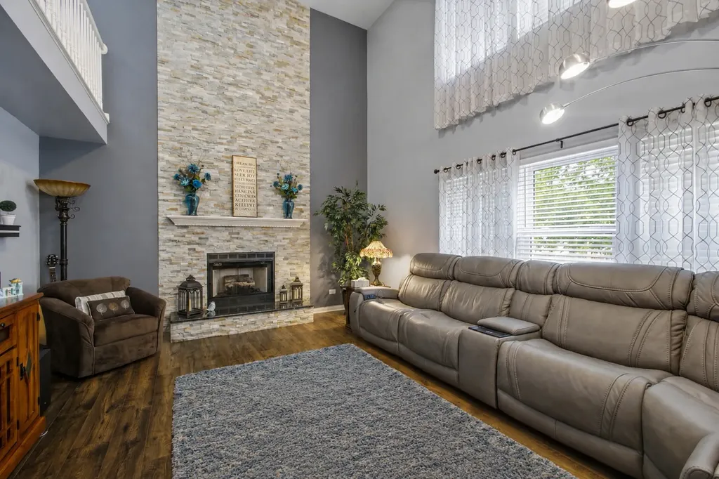 1904 Maple Glen Drive Plainfield IL 60586