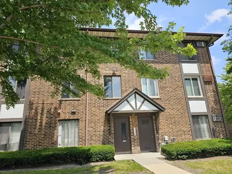 11 Crestview Lane Vernon Hills IL 60061