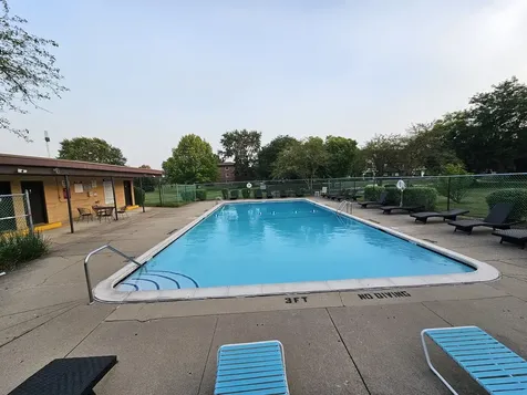 11 Crestview Lane Vernon Hills IL 60061