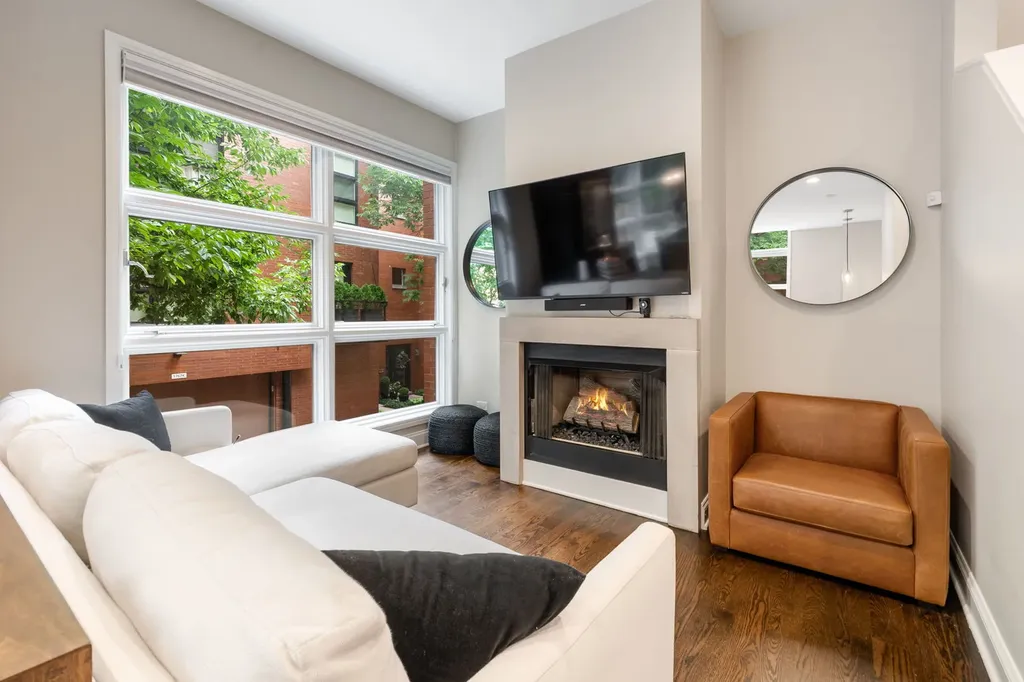 2024 West Willow Street Chicago IL 60647
