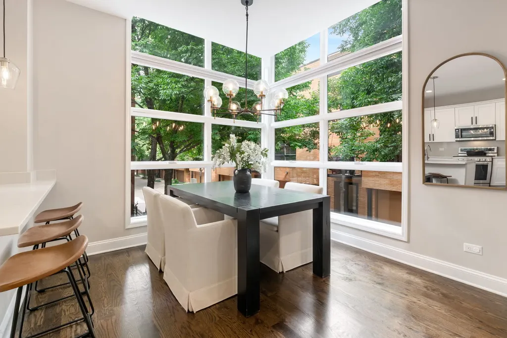 2024 West Willow Street Chicago IL 60647
