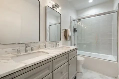2024 West Willow Street Chicago IL 60647