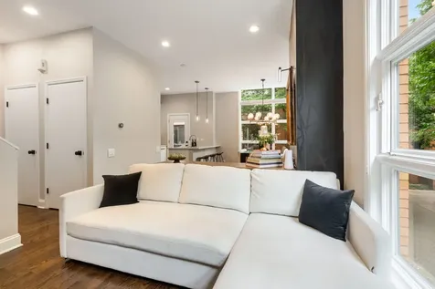 2024 West Willow Street Chicago IL 60647