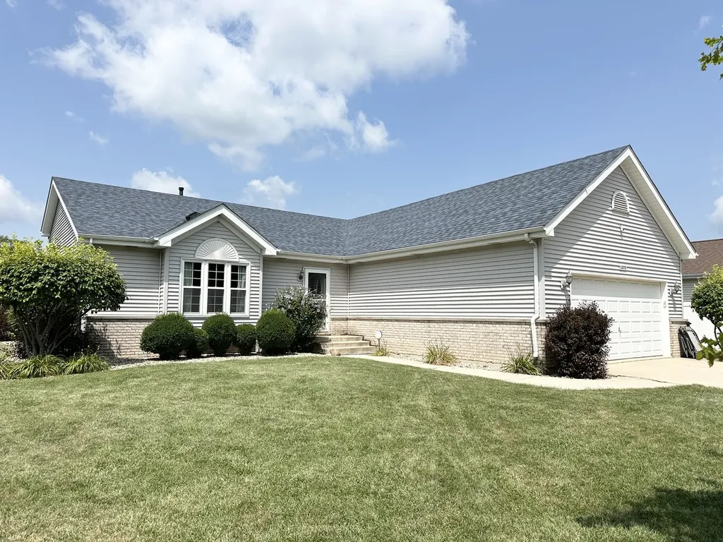 1573 Stefanie Lane Bourbonnais IL 60914