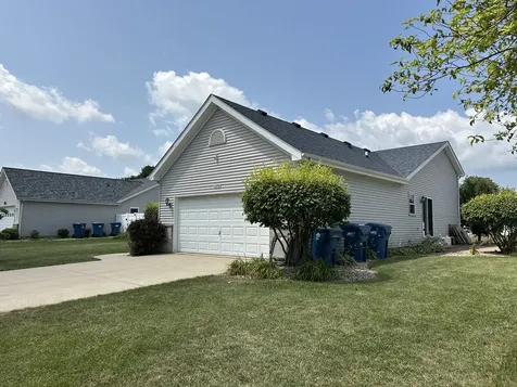 1573 Stefanie Lane Bourbonnais IL 60914