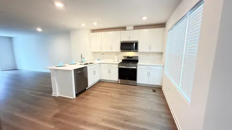 435 Lakeshore Court St. Charles IL 60174