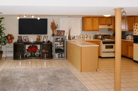 3318 North Page Avenue Chicago IL 60634