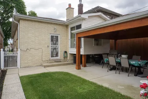 3318 North Page Avenue Chicago IL 60634