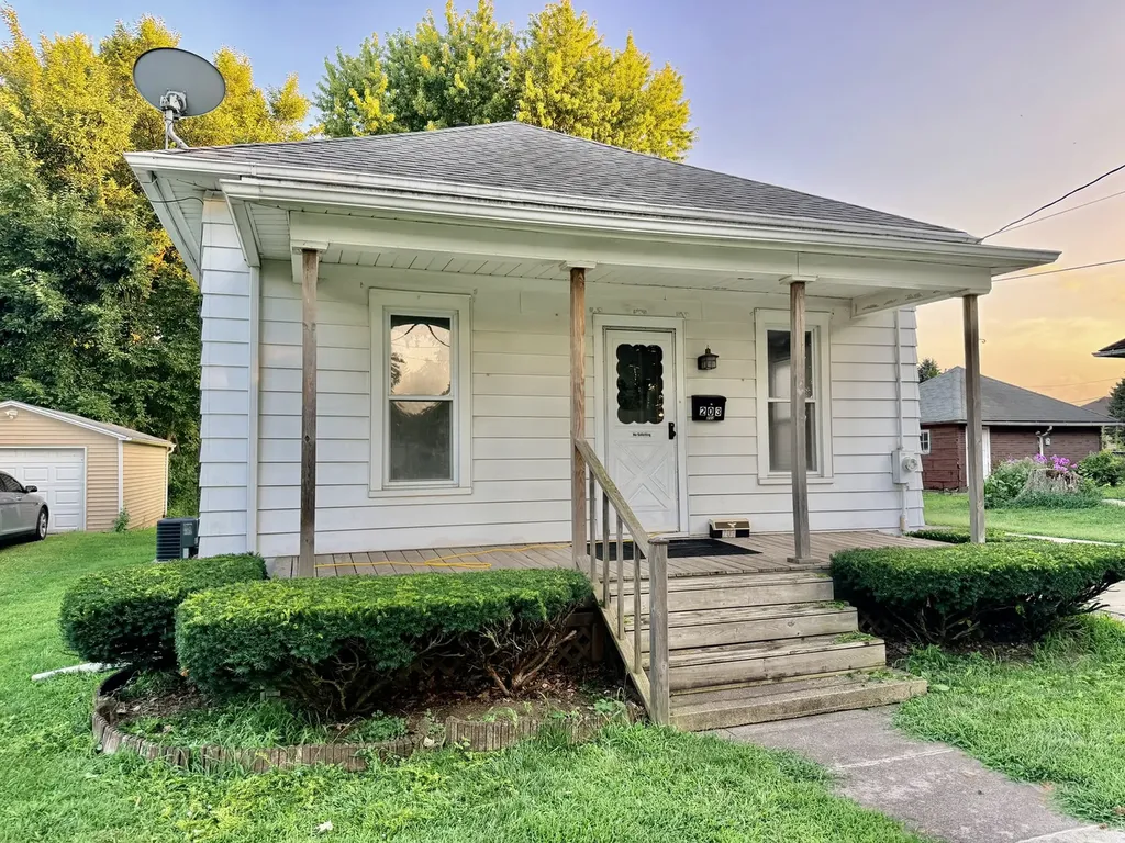 203 East Grant Street Streator IL 61364
